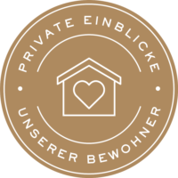 Logo Private Einblicke unserer Bewohner. Dieses Logo erzählt Geschichten unser Bewohner im Exklusiven Service-Wohnen.